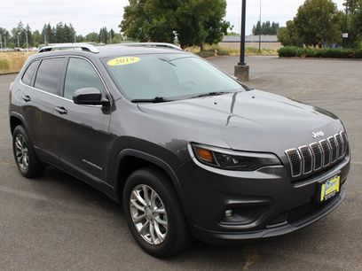 Used 2019 Jeep Cherokee Latitude Plus w/ Cold Weather Group