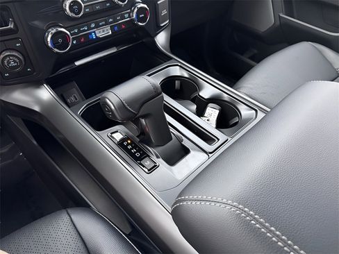 New 2025 Ford F150 Lariat w/ Equipment Group 501A Mid image 38