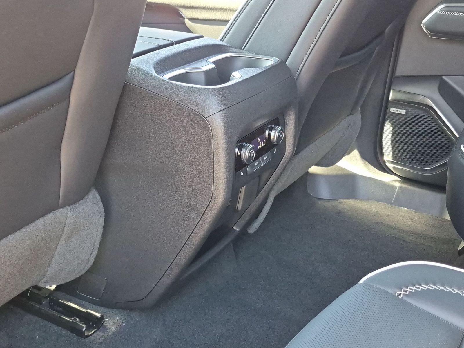 New 2026 GMC Acadia Denali w/ Super Cruise Package FWD image 20