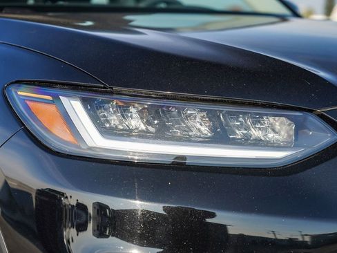 Used 2023 Honda HR-V LX image 3