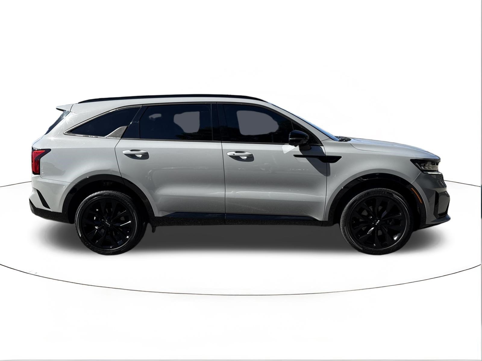 Used 2023 Kia Sorento SX AWD/4WD image 2