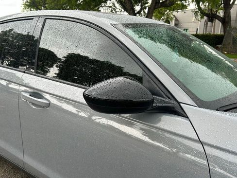 Used 2025 Honda Accord SE image 10