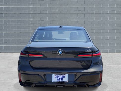 New 2026 BMW 740i w/ Premium Package image 4