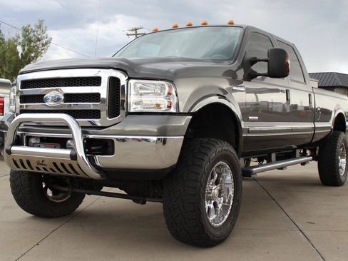 Used 2005 Ford F350 Lariat AWD/4WD image 27