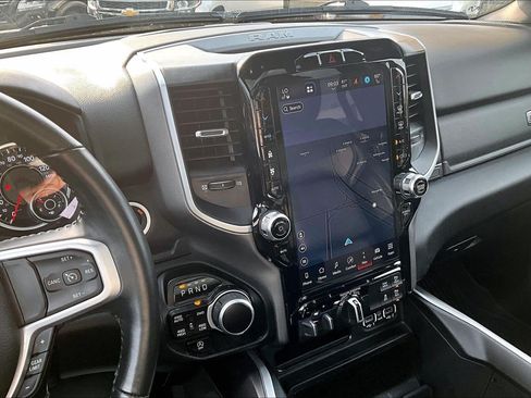 Used 2022 RAM 1500 Big Horn AWD/4WD image 5