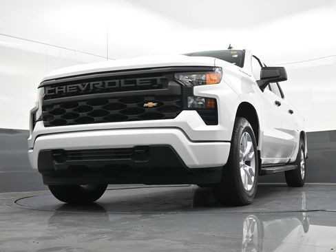 Used 2024 Chevrolet Silverado 1500 Custom image 30
