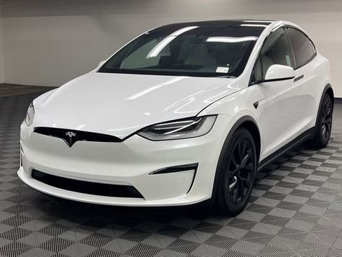 Used 2022 Tesla Model X AWD/4WD image 2