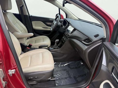 Used 2017 Buick Encore Essence FWD image 12