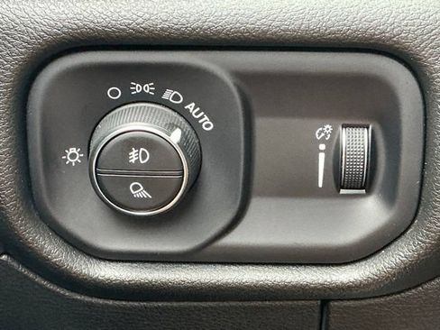 Used 2024 RAM 1500 Tradesman w/ Night Edition AWD/4WD image 32