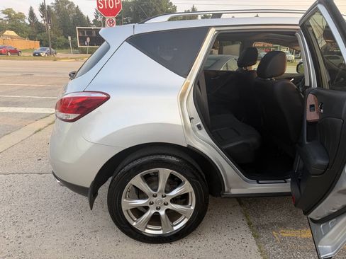 Used 2013 Nissan Murano LE w/ Platinum Pkg AWD/4WD image 10