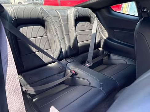 Used 2016 Ford Mustang GT Premium w/ Equipment Group 401A RWD image 22