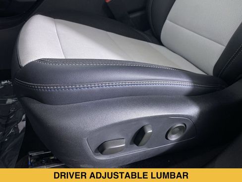 Certified 2025 Chevrolet Equinox EV LT FWD image 9