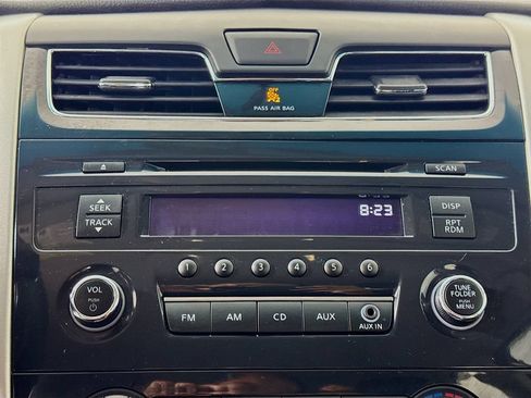 Used 2015 Nissan Altima 2.5 S w/ Power Driver Seat Package FWD image 17
