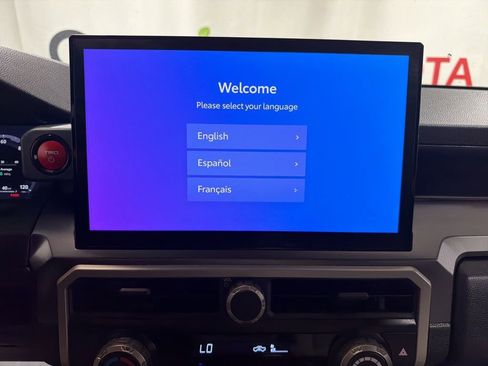 Used 2025 Toyota Tacoma TRD Off-Road image 29