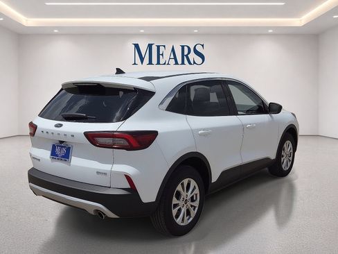 Used 2024 Ford Escape Active AWD/4WD image 5