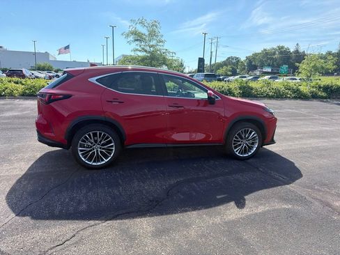 Used 2025 Lexus NX 350h AWD w/ Luxury Package image 23