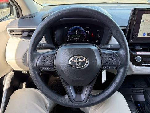 New 2026 Toyota Corolla Cross L image 14