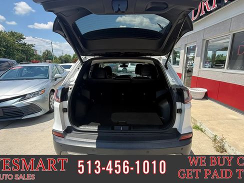 Used 2019 Jeep Cherokee Limited FWD image 20