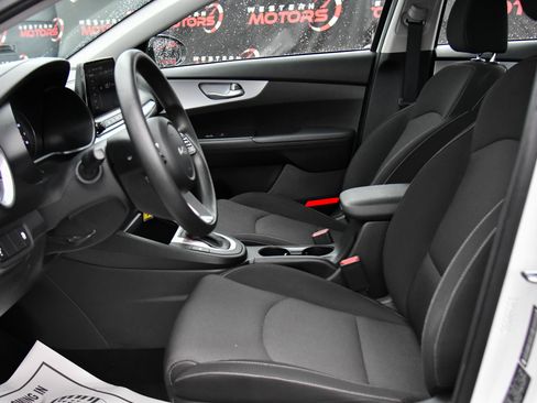 Used 2024 Kia Forte LXS image 16
