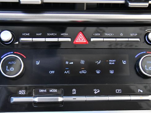 Used 2024 Hyundai Santa Fe SEL image 27