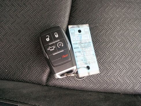 Used 2023 RAM 3500 Laramie image 39