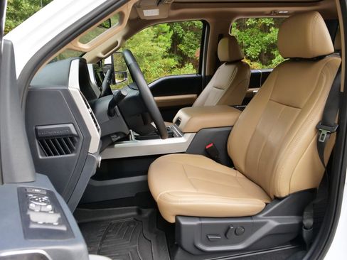 Used 2022 Ford F250 Lariat w/ Tremor Off-Road Package image 3