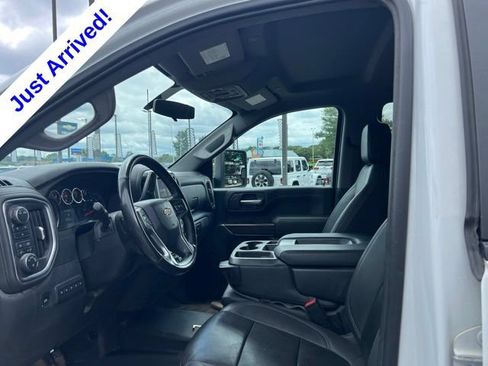 Used 2022 Chevrolet Silverado 2500 LT w/ Convenience Package AWD/4WD image 11