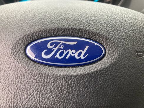 Used 2019 Ford Escape SE image 26