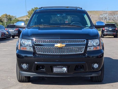 Used 2013 Chevrolet Avalanche LTZ image 7