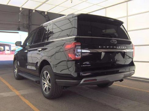 Used 2024 Ford Expedition Limited AWD/4WD image 4