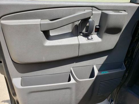 Used 2017 Chevrolet Express 2500 LS RWD image 11