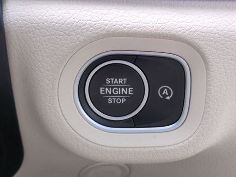 Certified 2025 Mercedes-Benz GLE 350 4MATIC image 28