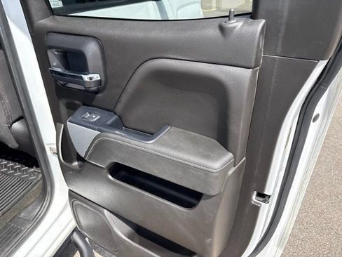 Used 2018 Chevrolet Silverado 1500 LT w/ Redline Edition AWD/4WD image 11