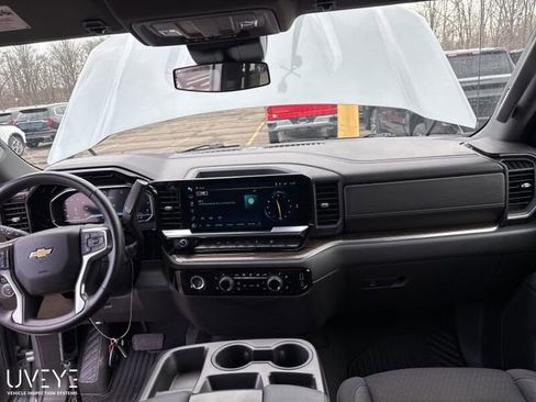 Used 2023 Chevrolet Silverado 1500 LT AWD/4WD image 7