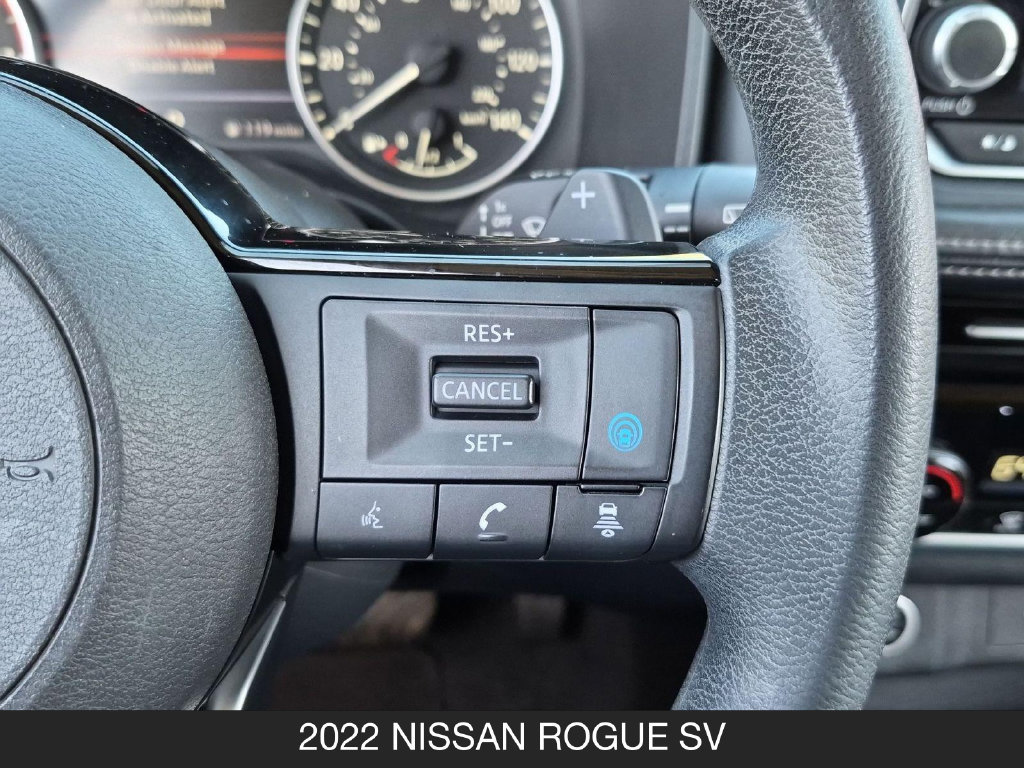 Certified 2022 Nissan Rogue SV FWD image 18