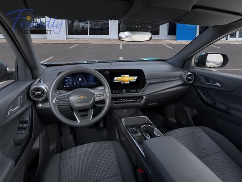 New 2026 Chevrolet Equinox LT w/ LPO, Floor Liner Package AWD/4WD image 26