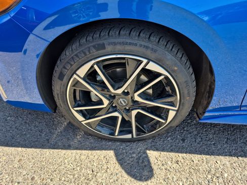 Used 2025 Nissan Sentra SR FWD image 25