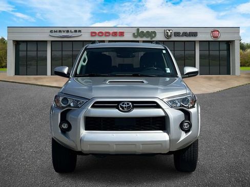 Used 2023 Toyota 4Runner TRD Off-Road AWD/4WD image 36