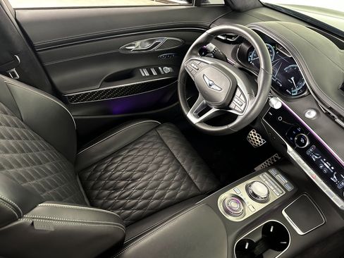 Used 2024 Genesis GV70 3.5T Sport w/ Sport Prestige Package AWD/4WD image 9