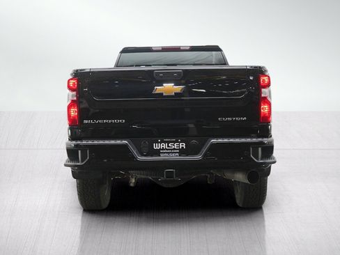 Used 2024 Chevrolet Silverado 2500 Custom w/ Custom Value Package AWD/4WD image 5