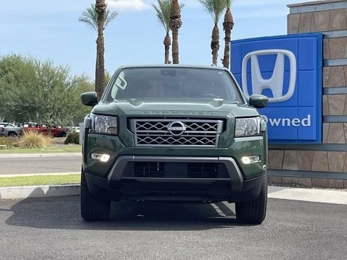 Used 2022 Nissan Frontier SV RWD image 3