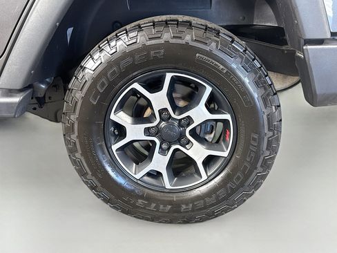 Used 2017 Jeep Wrangler Unlimited Sport w/ Quick Order Package 24S AWD/4WD image 35