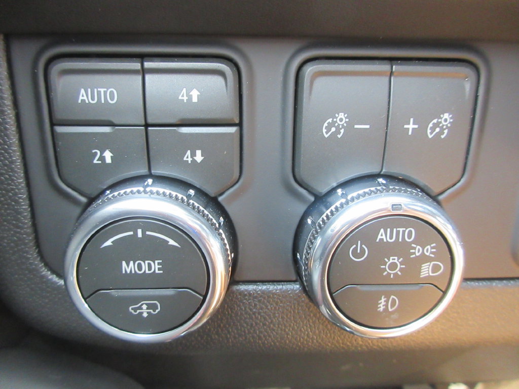 New 2027 GMC Yukon AT4 Ultimate AWD/4WD image 17