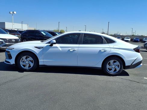 New 2026 Hyundai Sonata SE image 2