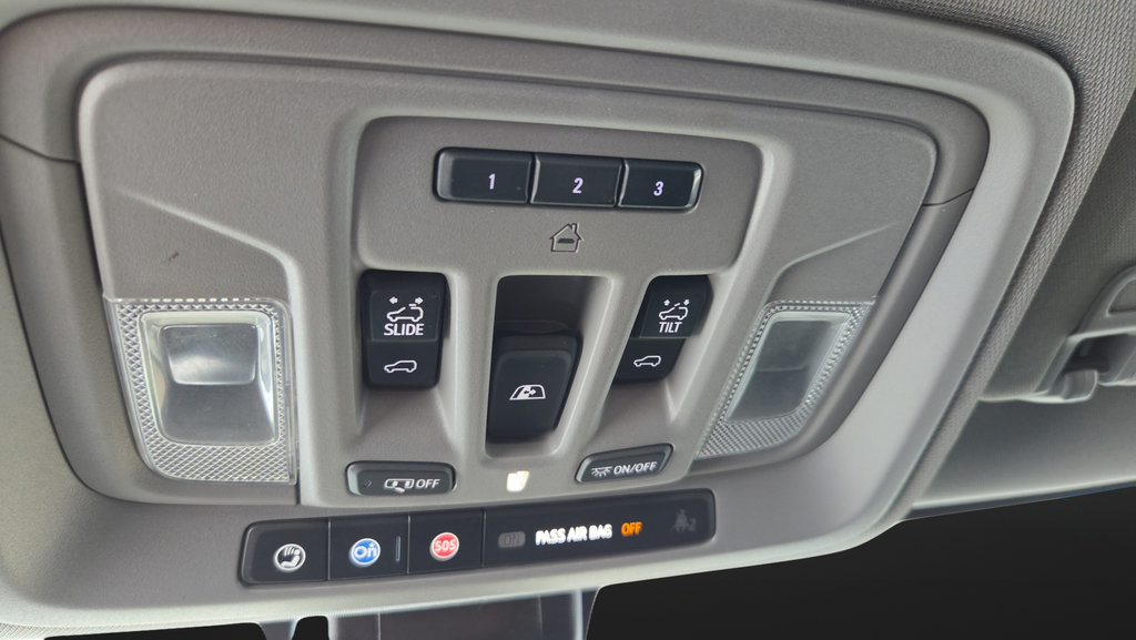 Used 2023 Chevrolet Silverado 2500 LTZ w/ LTZ Premium Package AWD/4WD image 22