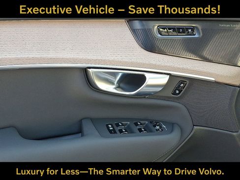 Certified 2026 Volvo XC90 B6 Plus w/ Protection Package Premier AWD/4WD image 8