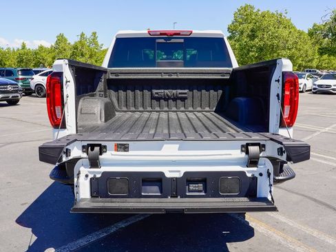 New 2026 GMC Sierra 1500 AT4X AWD/4WD image 13
