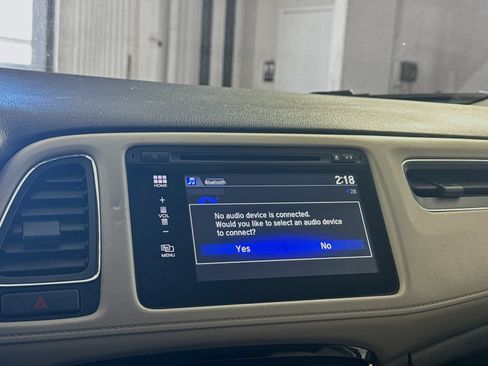 Used 2018 Honda HR-V EX image 10