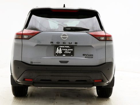 Used 2023 Nissan Rogue SV w/ SV Premium B Package image 8