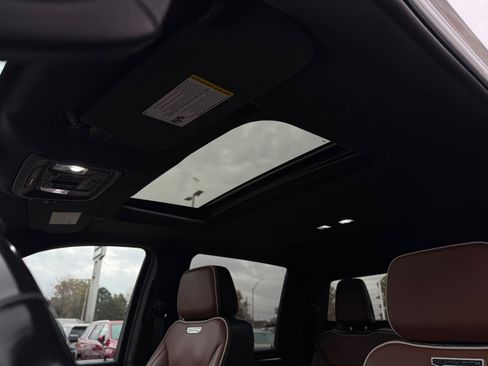 Certified 2024 GMC Sierra 2500 Denali Ultimate image 17